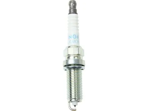 NGK SPARK PLUG ILKAR7B-11