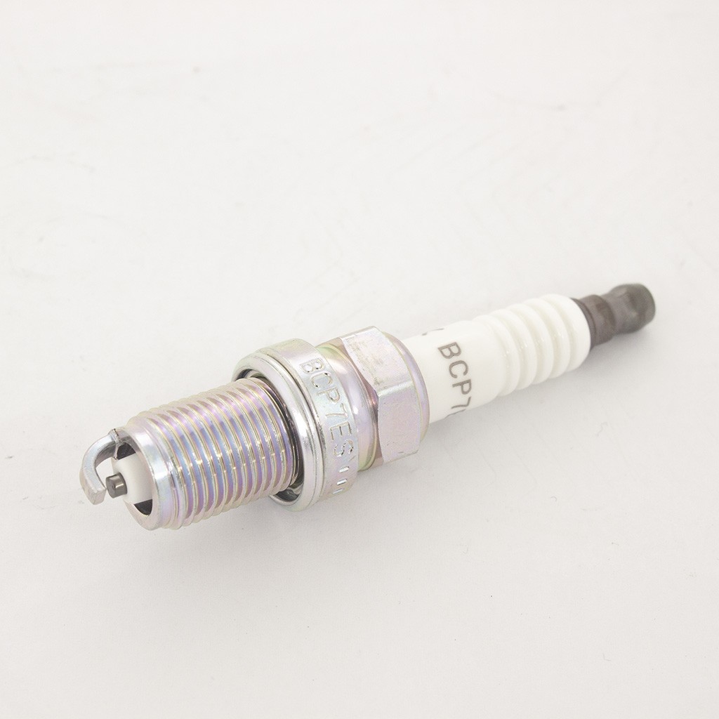 NGK SPARK PLUG BCP7ES