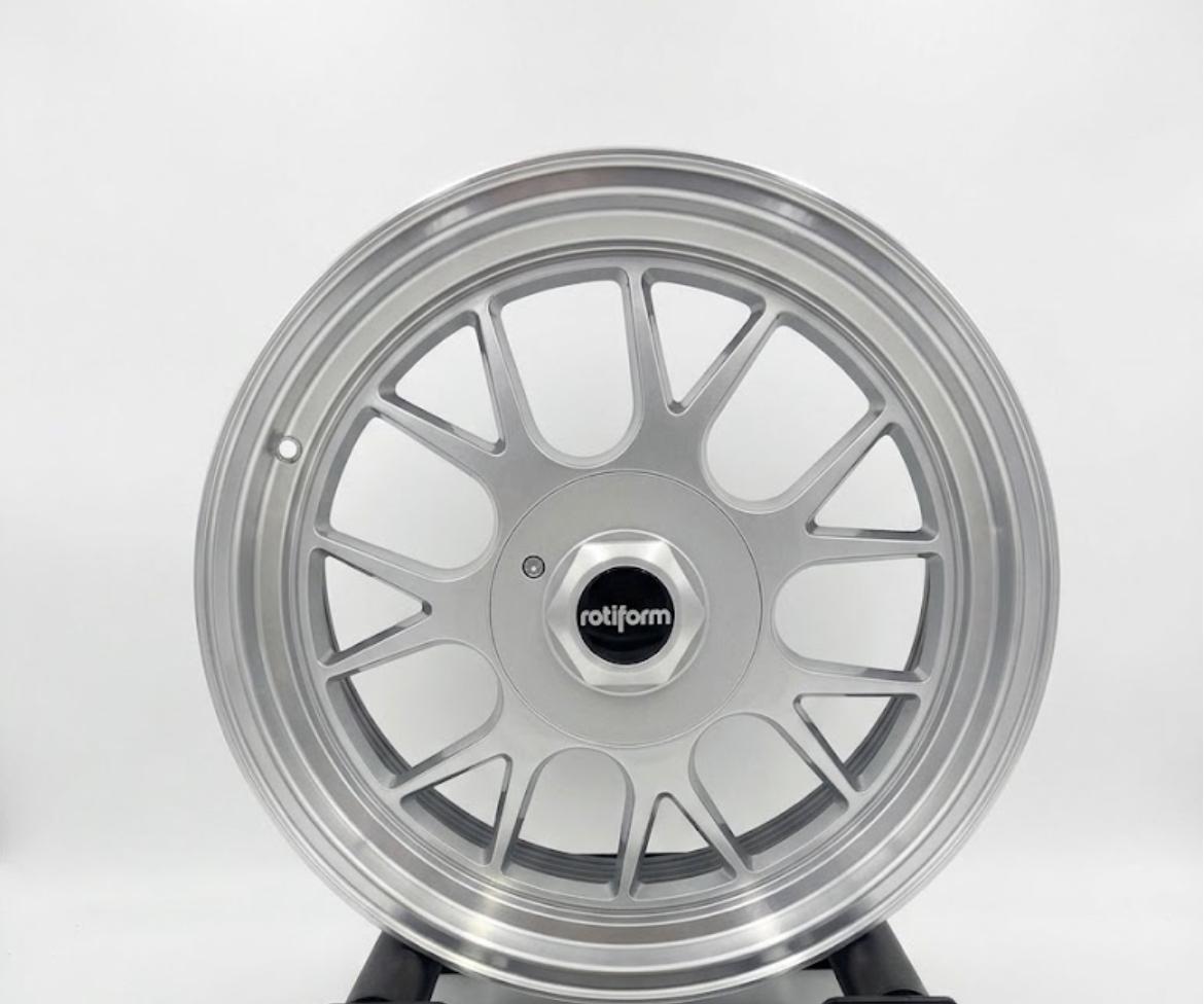 MAG 17" ROTIFORM 4X100/5X100 8J ET25